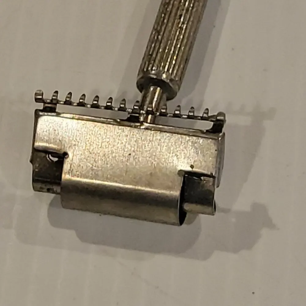 Rare Vintage Rhodes Kriss Kross Swivel Head Injector Safety Razor